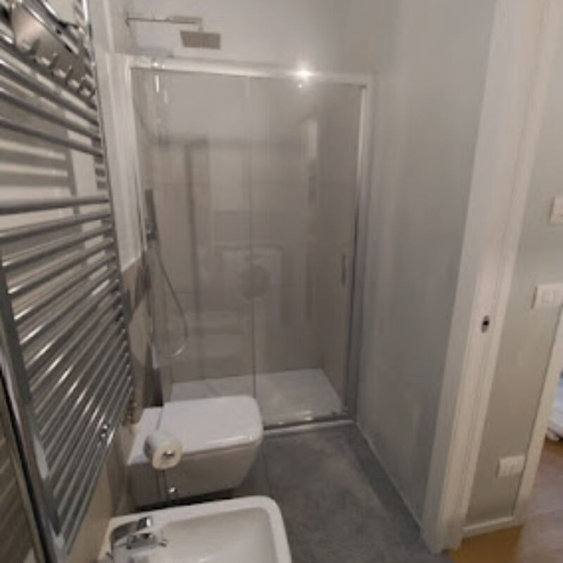 Penthouse Apartment - Bathroom 1 - 2